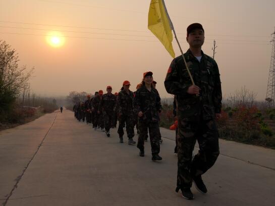 賦安防火門參加團隊拓展訓練? 賦安防火門參加團隊拓展訓練?